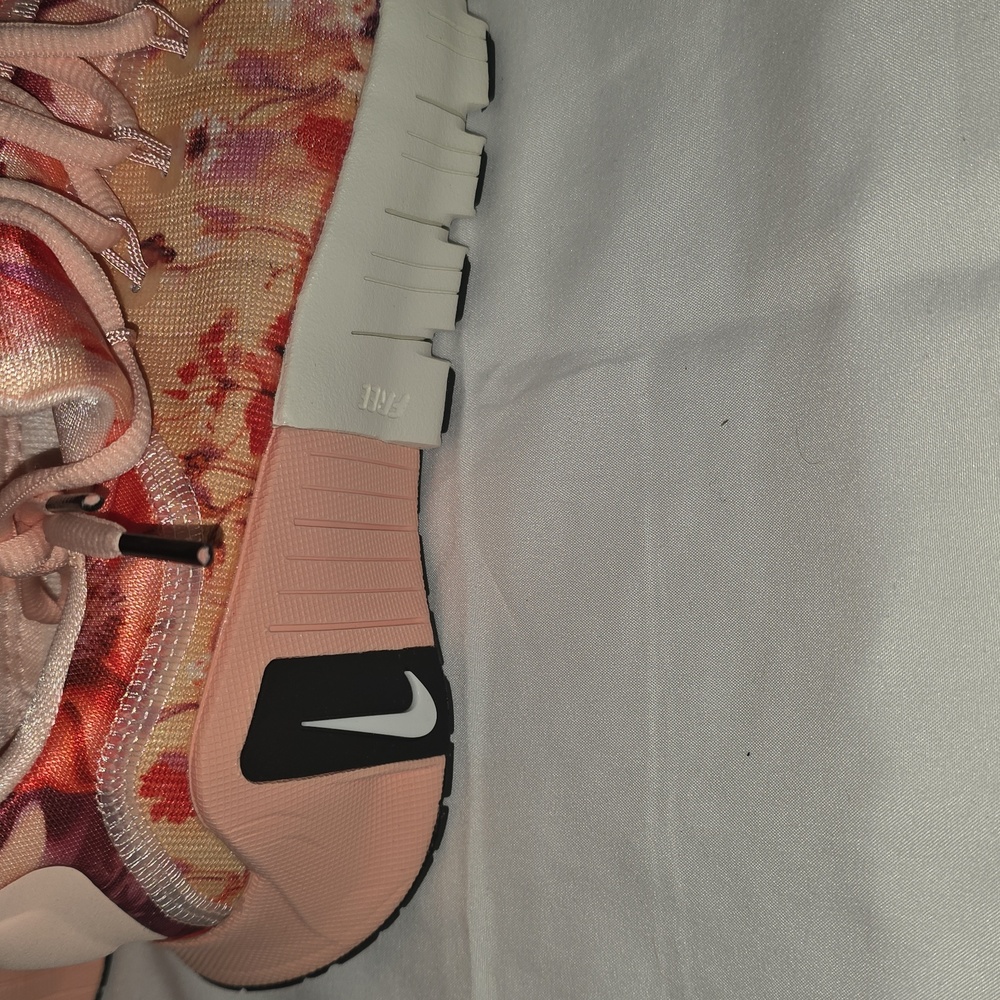 Nike Women's Floral Sneakers Metcon 6 AMP Womens 8.5 - Picture 7 of 12